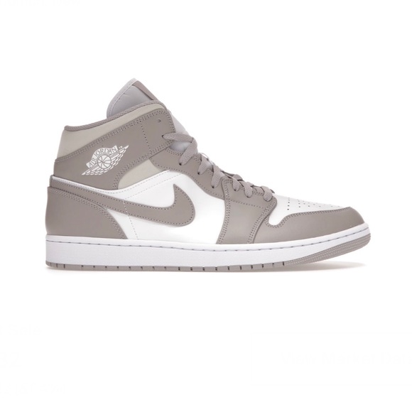 ⭐️ Nike Air Jordan 1 Mid “Linen” - Picture 1 of 2
